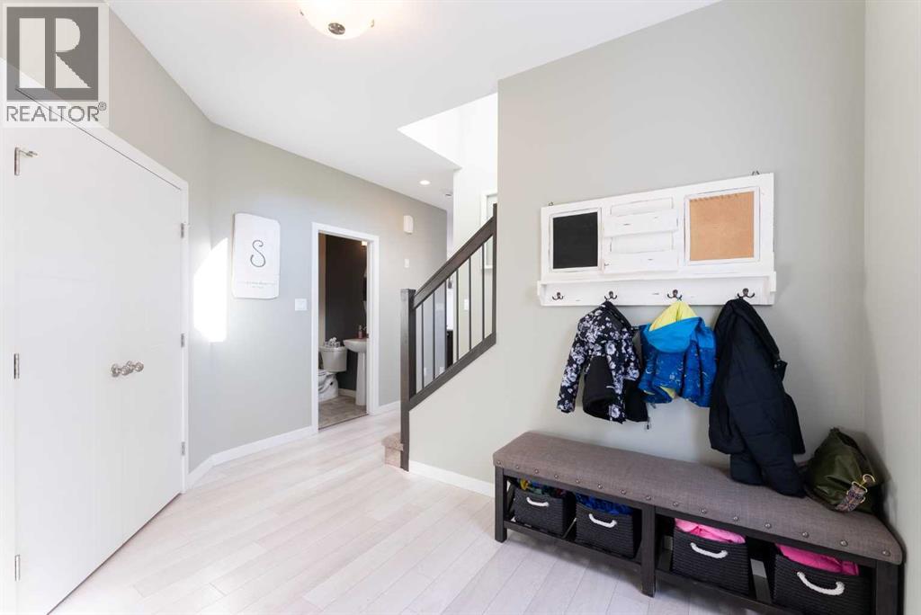 135 Riverhurst Cove W