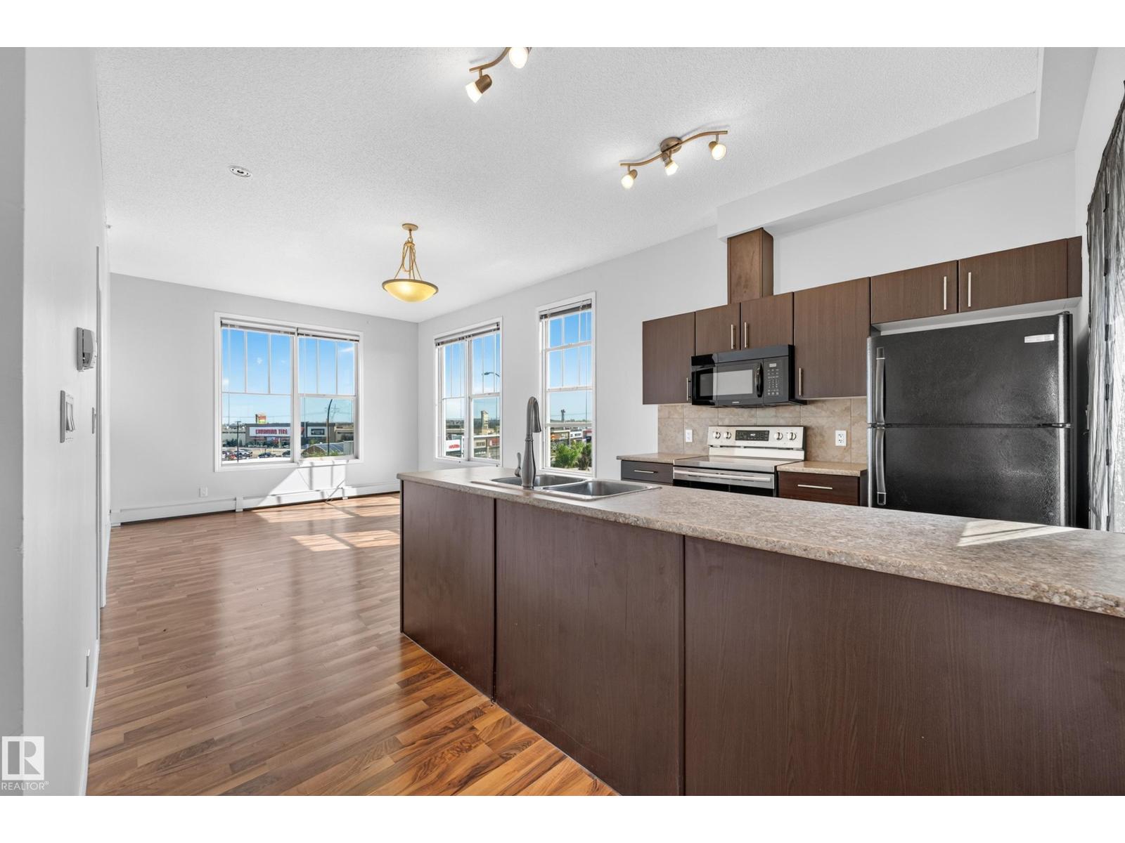 #406 105 AMBLESIDE DR SW