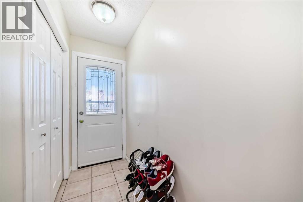 31 Castleglen Crescent NE