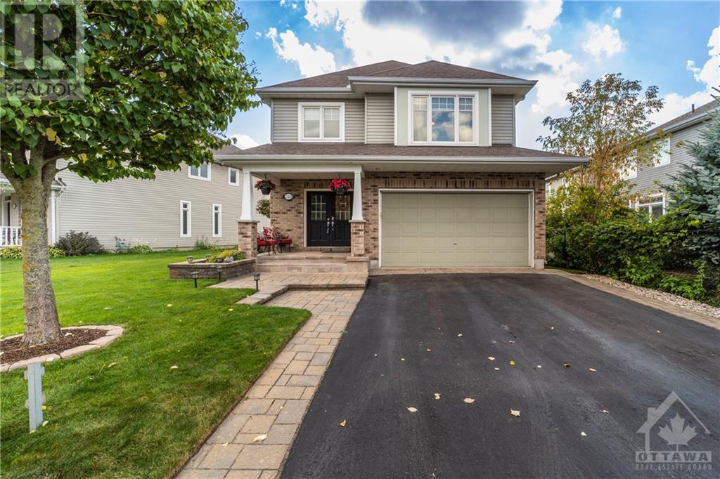 Photo 1 of 29 — 510 CARINA Crescent, Nepean, ON K2J0Z4