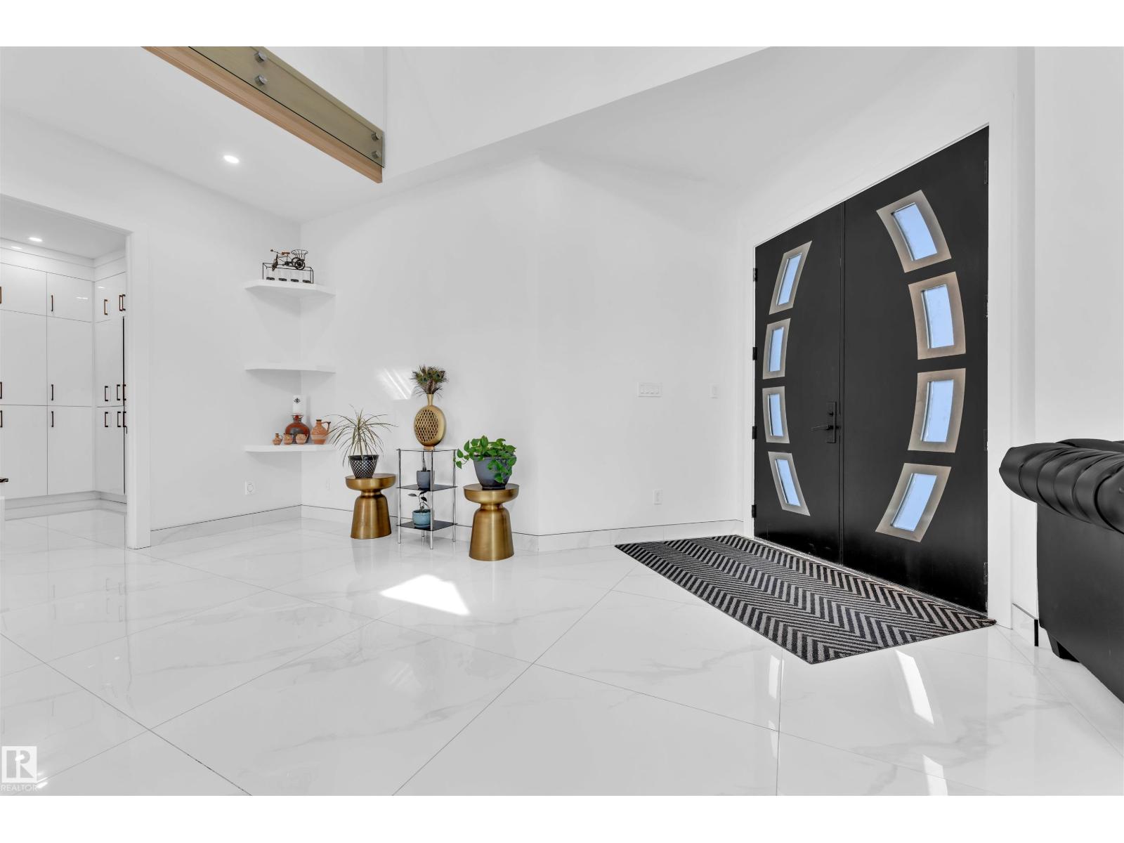 8118 ORCHARDS GREEN SW