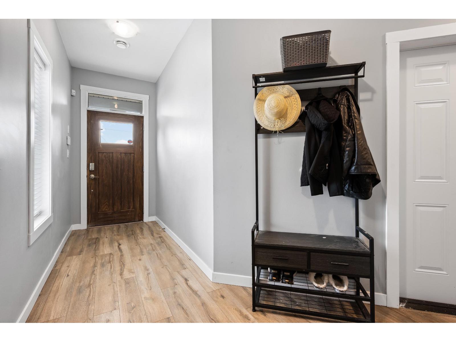 B 9279 CARLETON STREET|Chilliwack Proper East