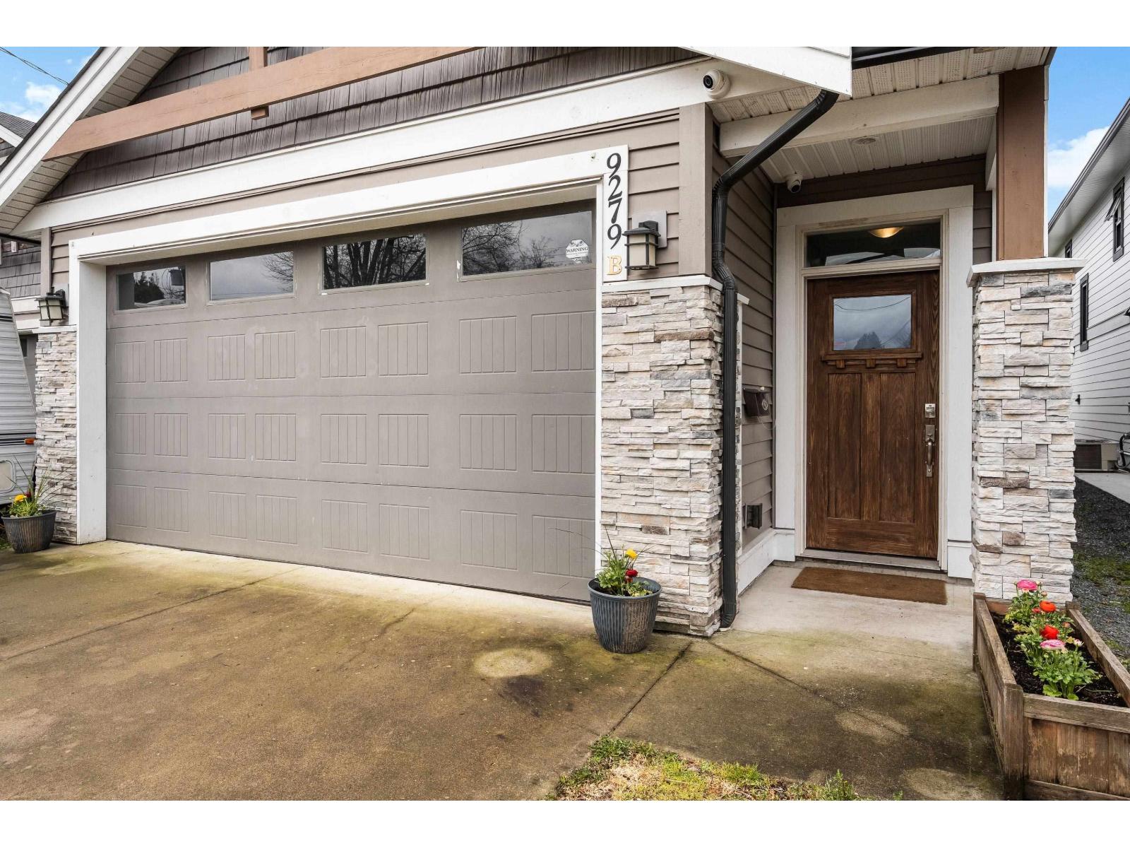 B 9279 CARLETON STREET|Chilliwack Proper East