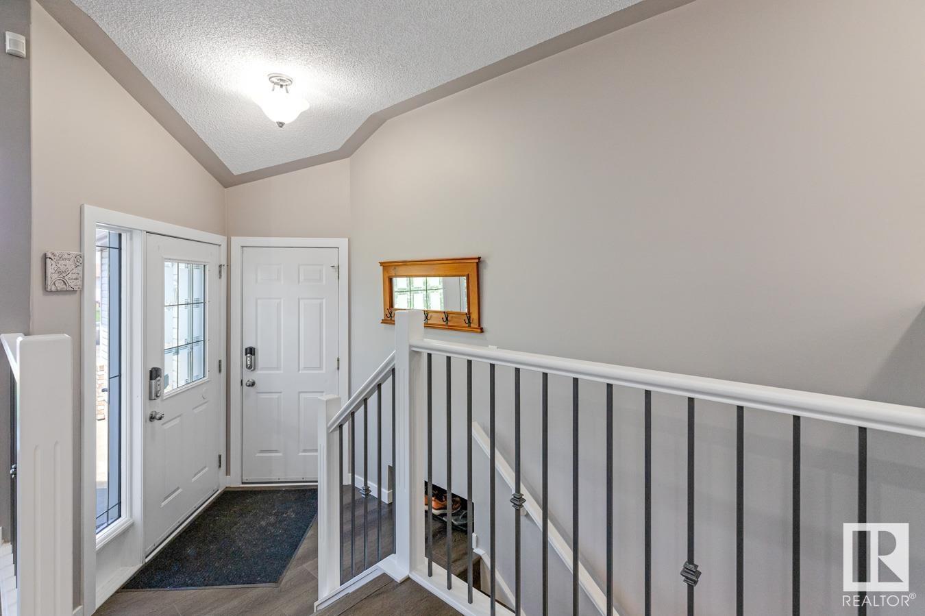 69 COLONIALE WY
