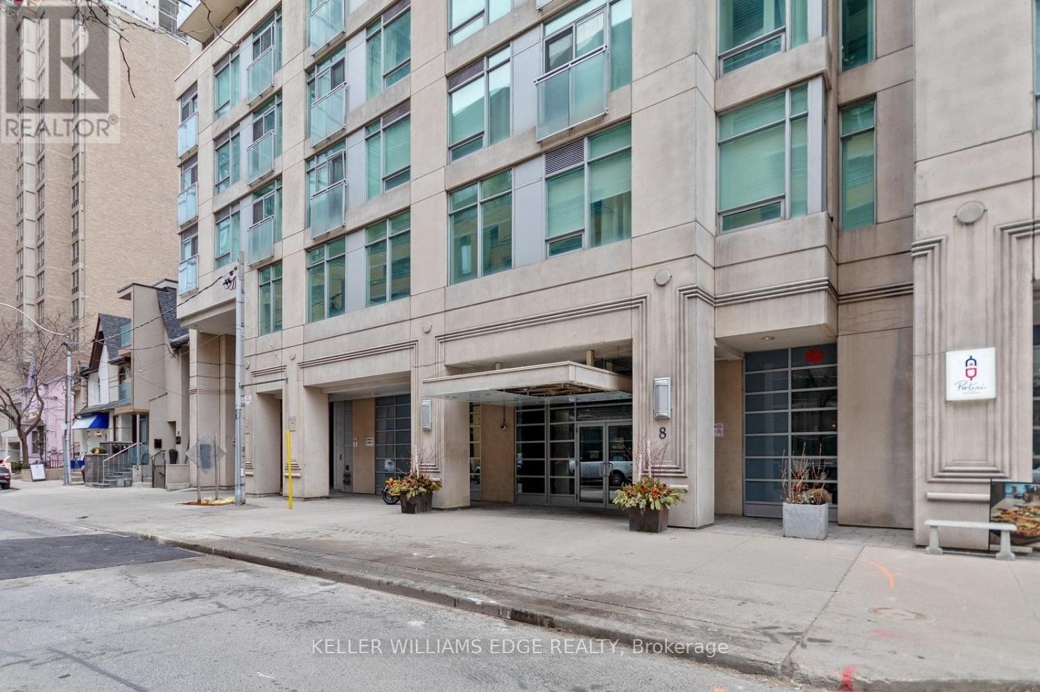 1408 - 8 SCOLLARD STREET