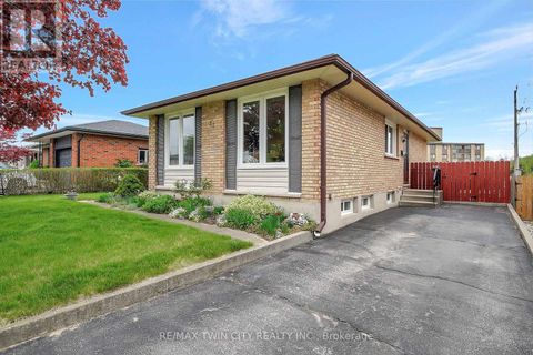 31 JULIANA CRESCENT Cambridge ON N1R6W5