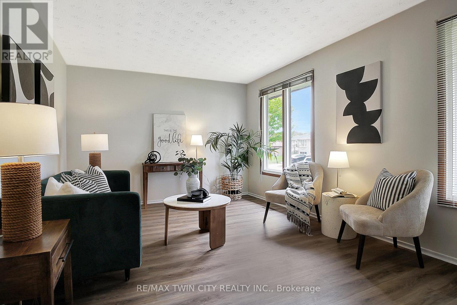31 JULIANA CRESCENT