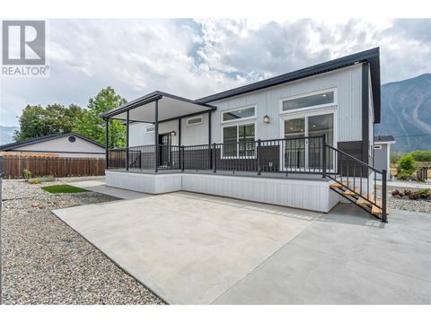 1118 Middle Bench Road Unit# 10 Keremeos BC V0X1N2