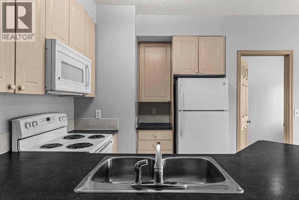 122, 176 Kananaskis Way