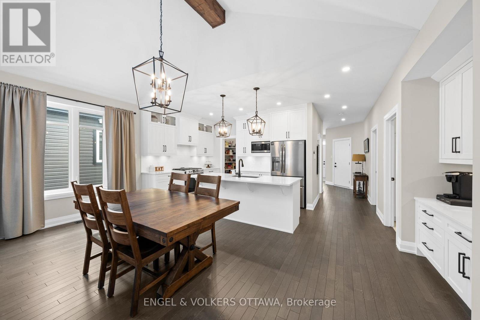 221 BLACKHORSE DRIVE