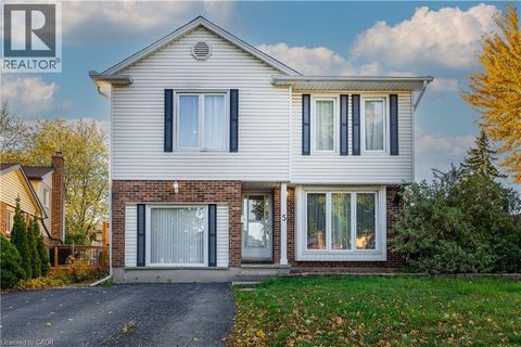 5 LOCHERN Road London ON N5Z4L5