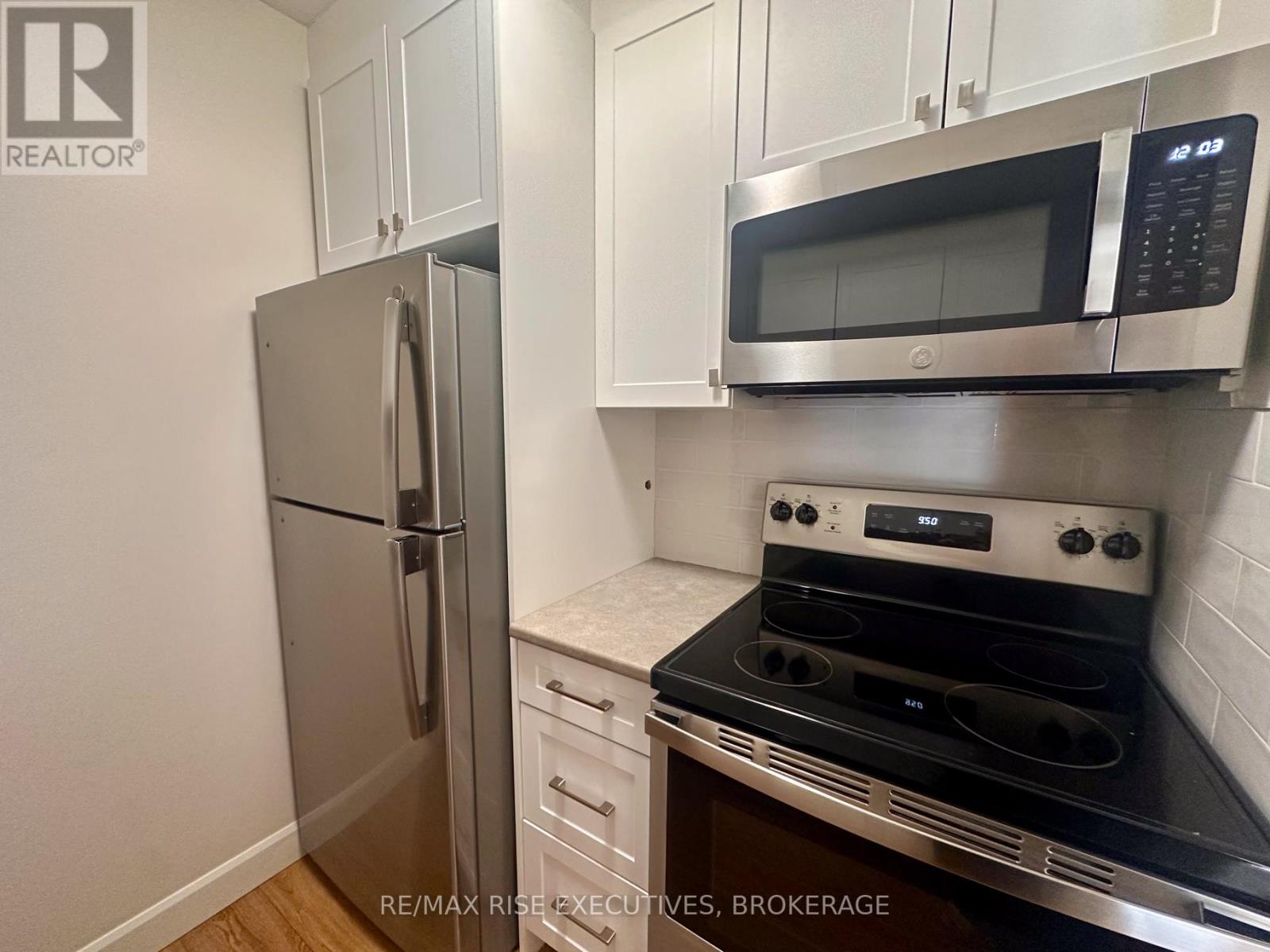 301 - 1020 PEMBRIDGE CRESCENT