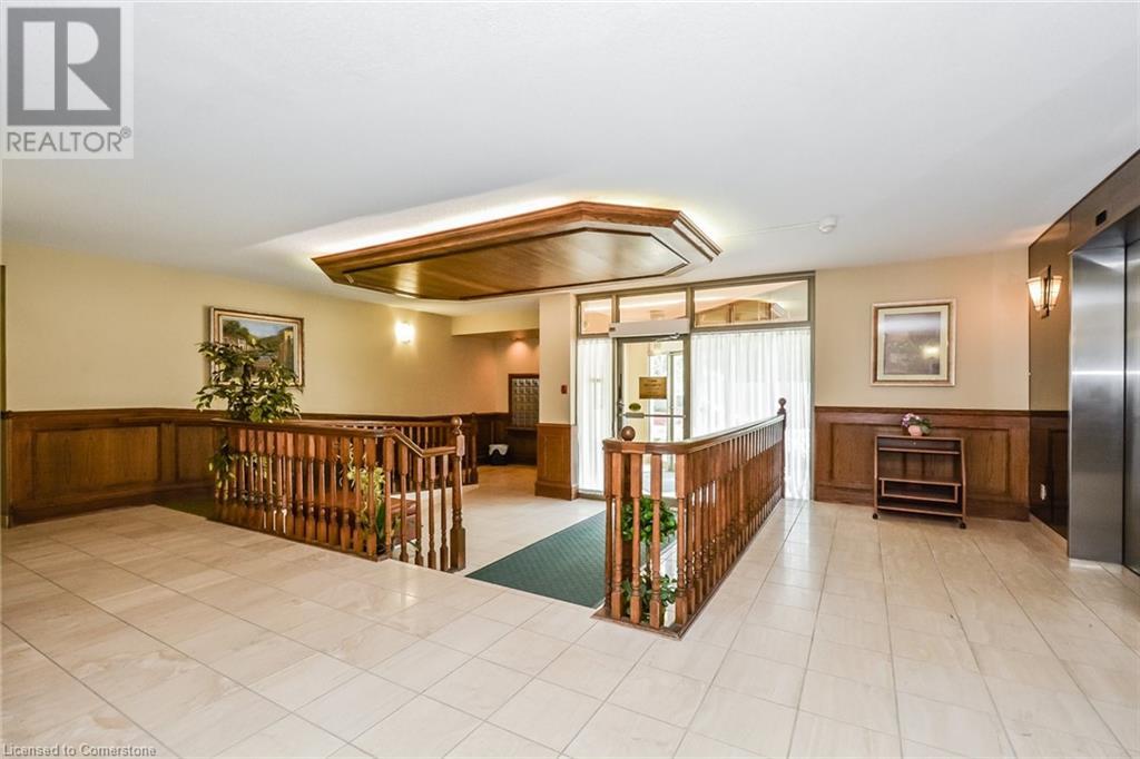 3267 KING Street E Unit# PH6