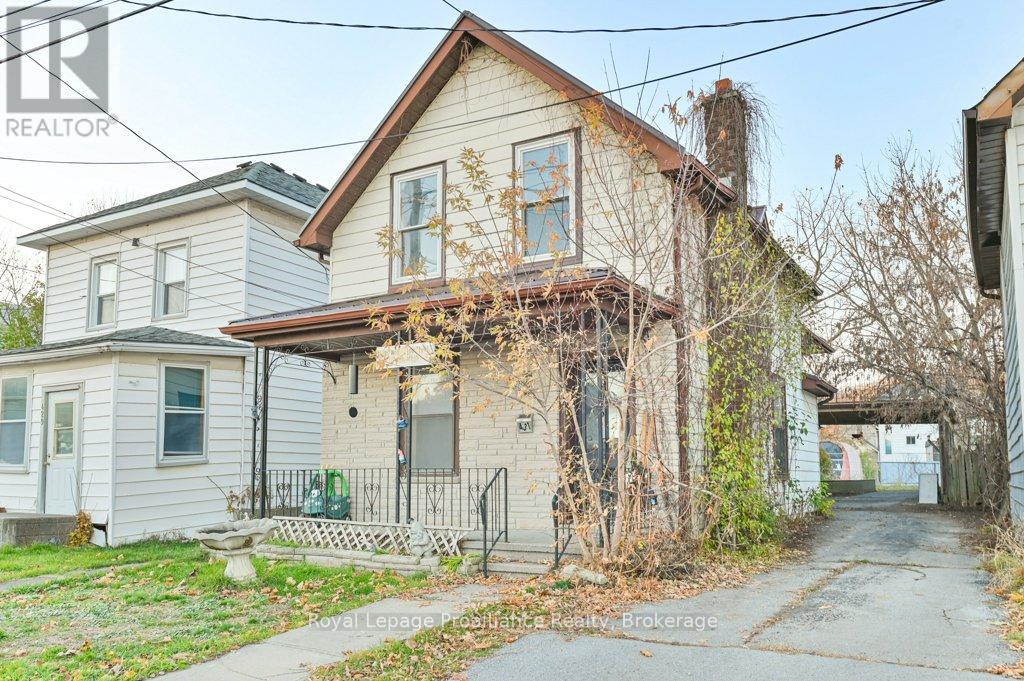 431 MAIN STREET