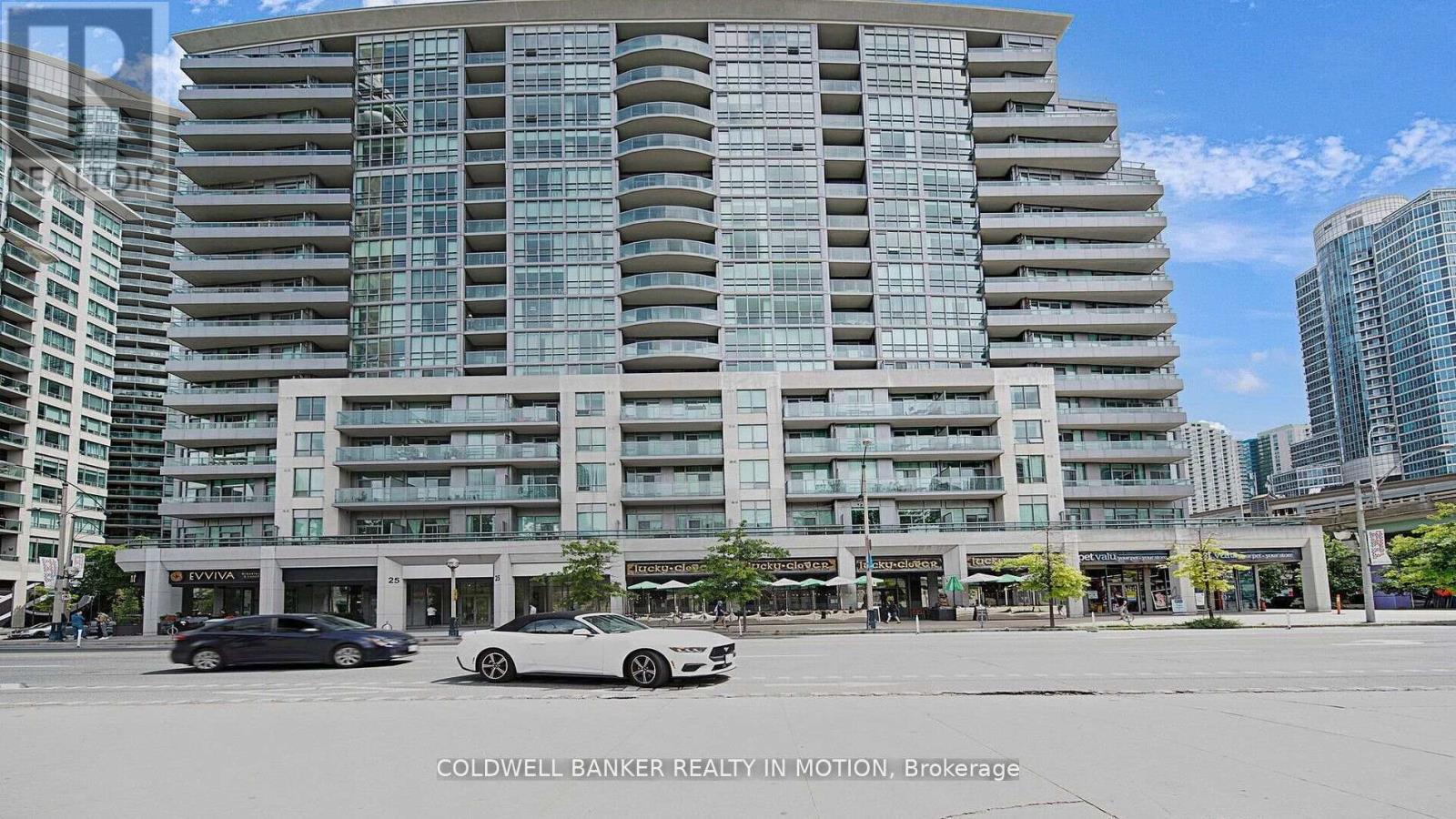 918 - 25 LOWER SIMCOE STREET