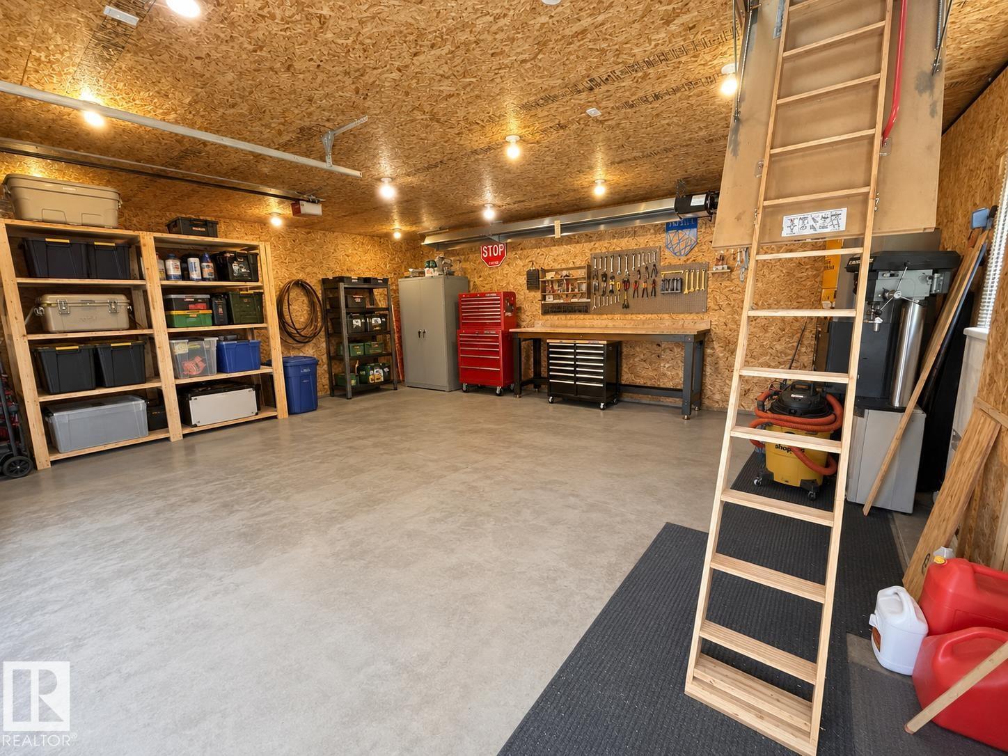 10807 52 ST NW