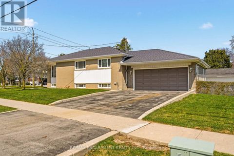 491 WARMINSTER DRIVE Oakville (WO West) ON L6L4N4