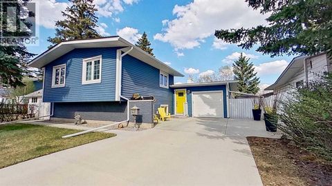 2932 Lathom Crescent SW Calgary AB T3E5W7