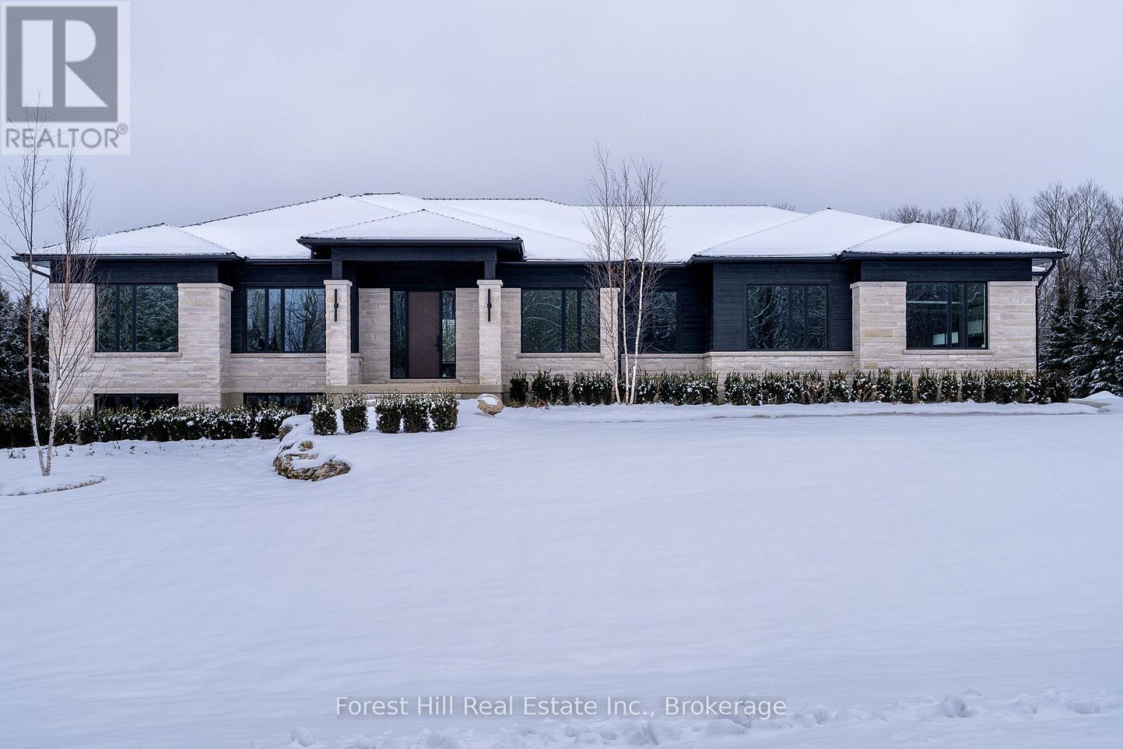 147 BLUE JAY CRESCENT