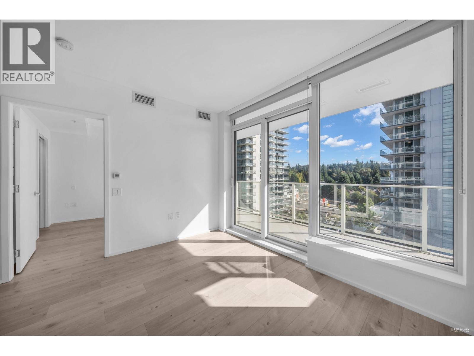 804 3833 EVERGREEN PLACE