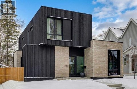 2017 56 Avenue SW Calgary AB T3E1M7