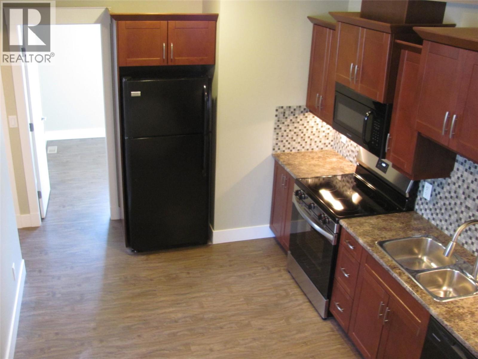 3804 32 Avenue Unit# 7