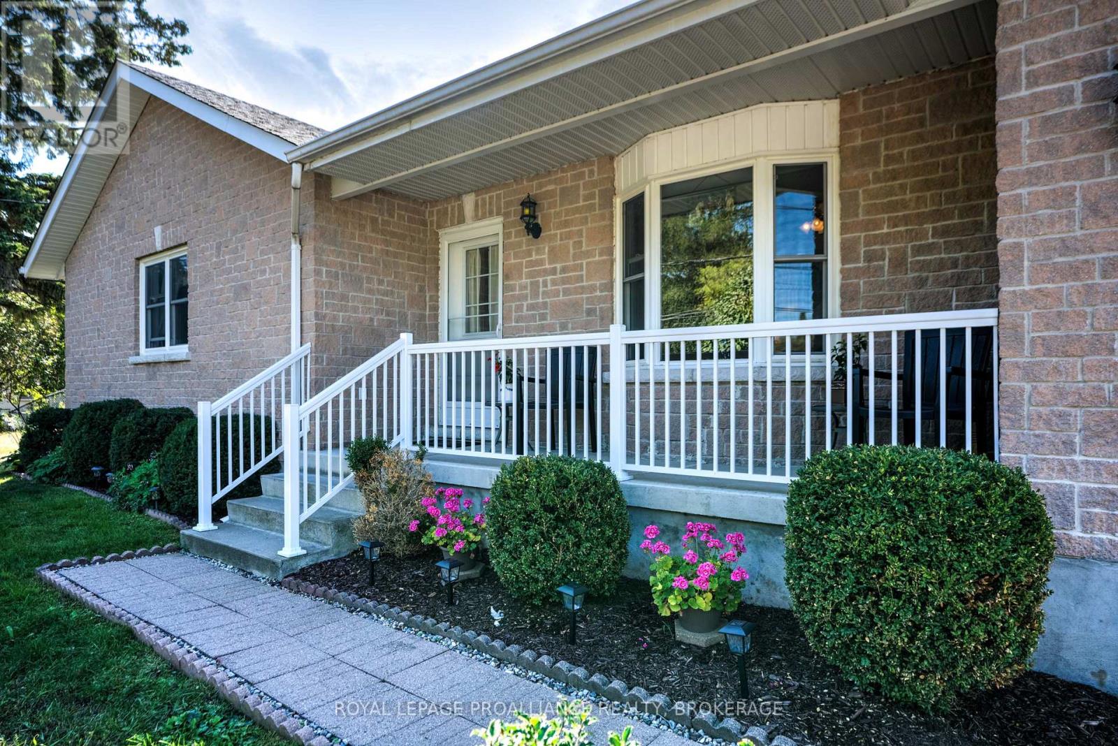 3561 PRINCESS STREET