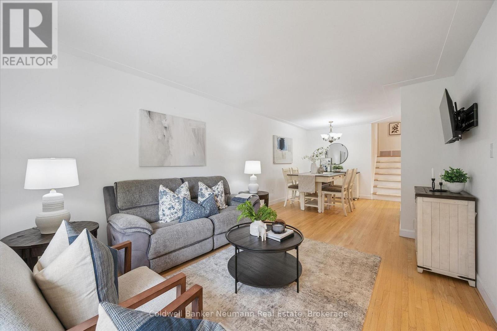 12 SHEA CRESCENT