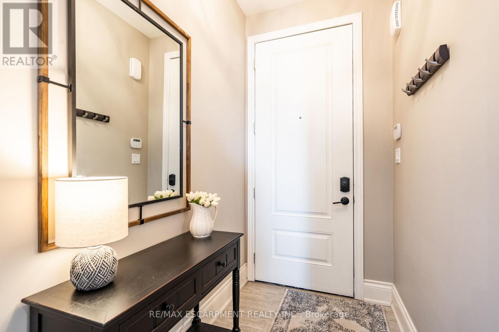 8673 JENNIFER CRESCENT
