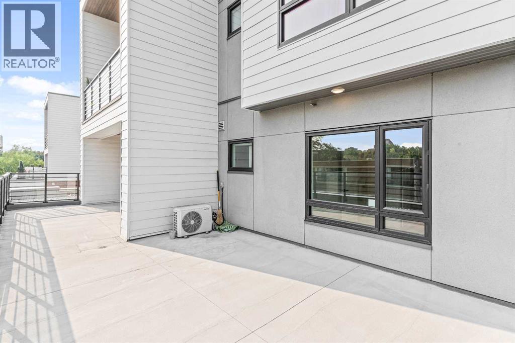 319, 120 18 Avenue SW