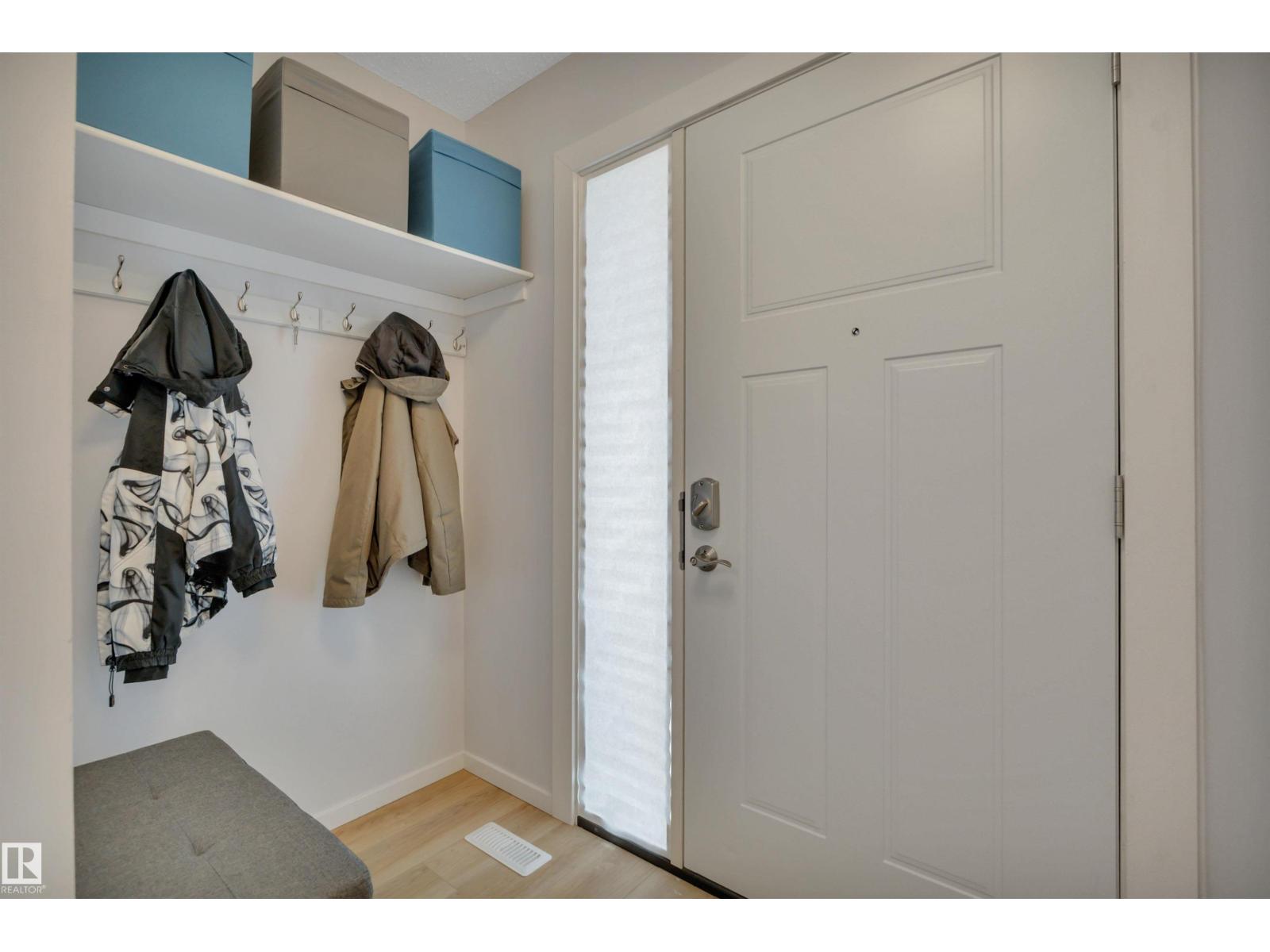 585 KNOTTWOOD RD W NW