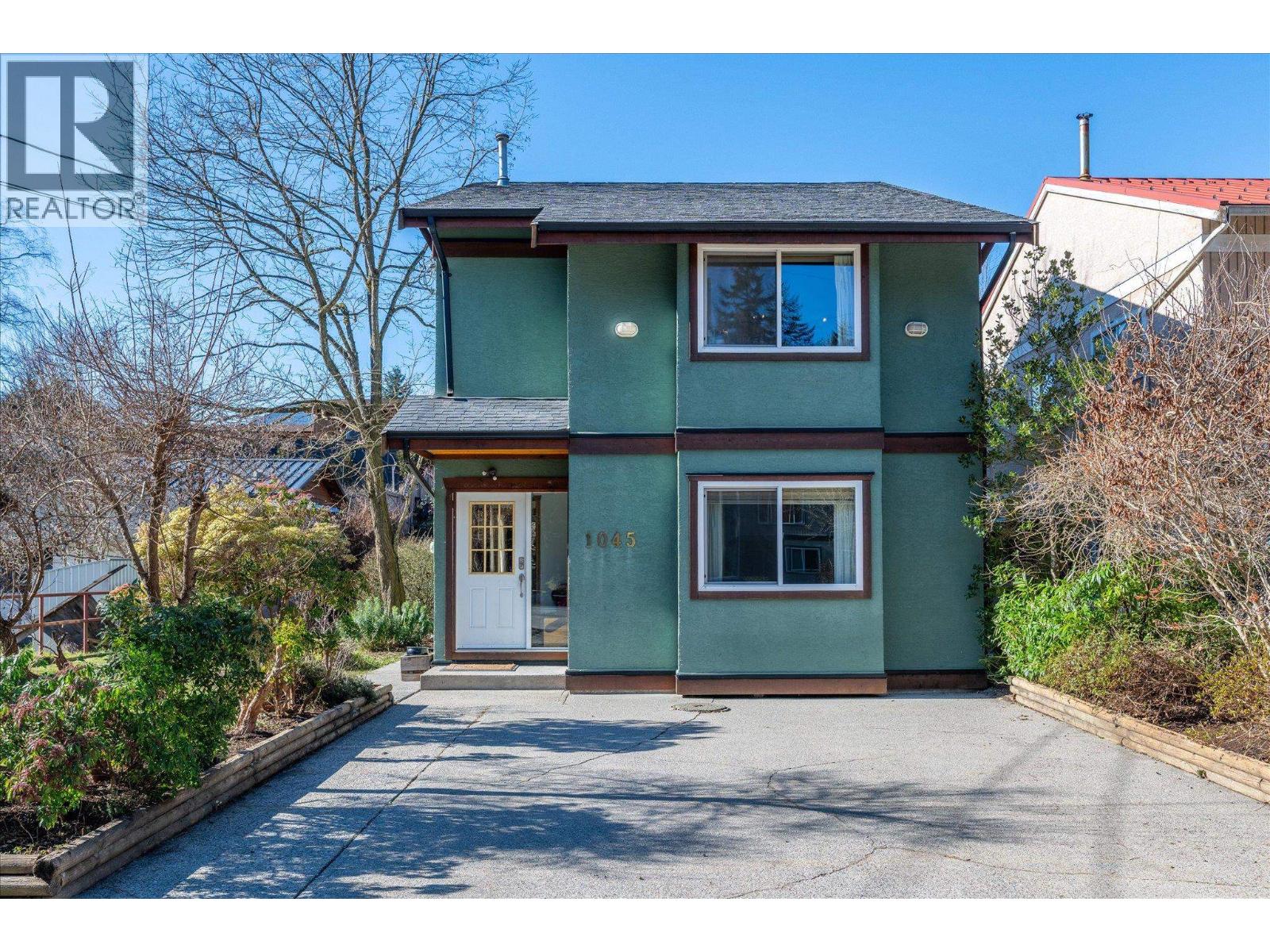 1045 NORTHRIDGE DRIVE