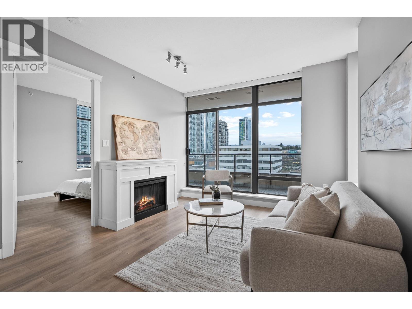 902 4250 DAWSON STREET