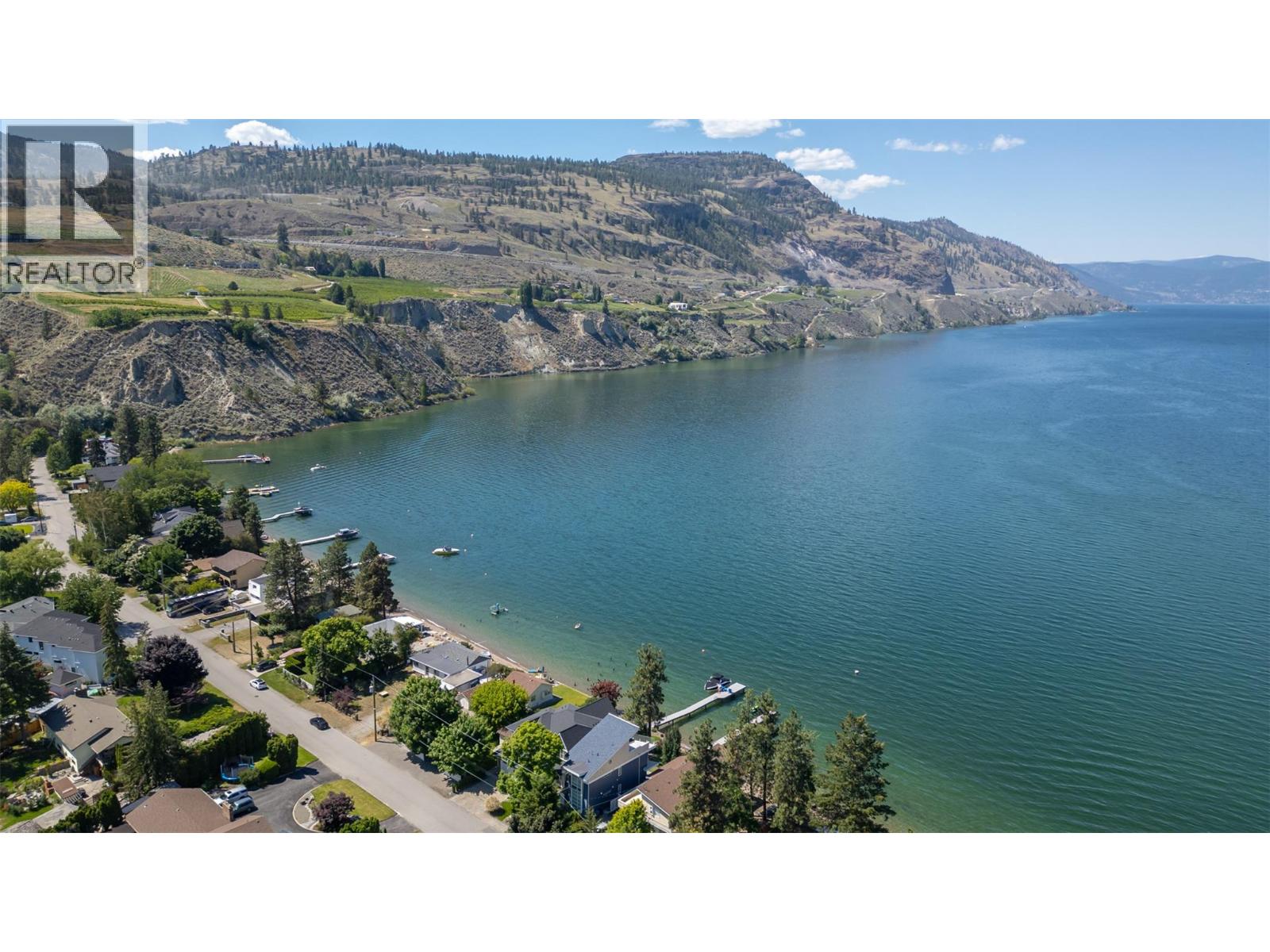 19235 Lakeshore Drive N