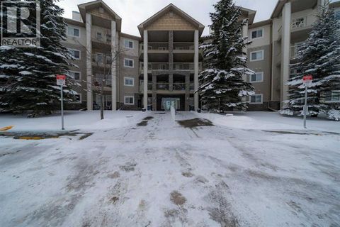 425, 5000 Somervale Court SW Calgary AB T2Y4M1