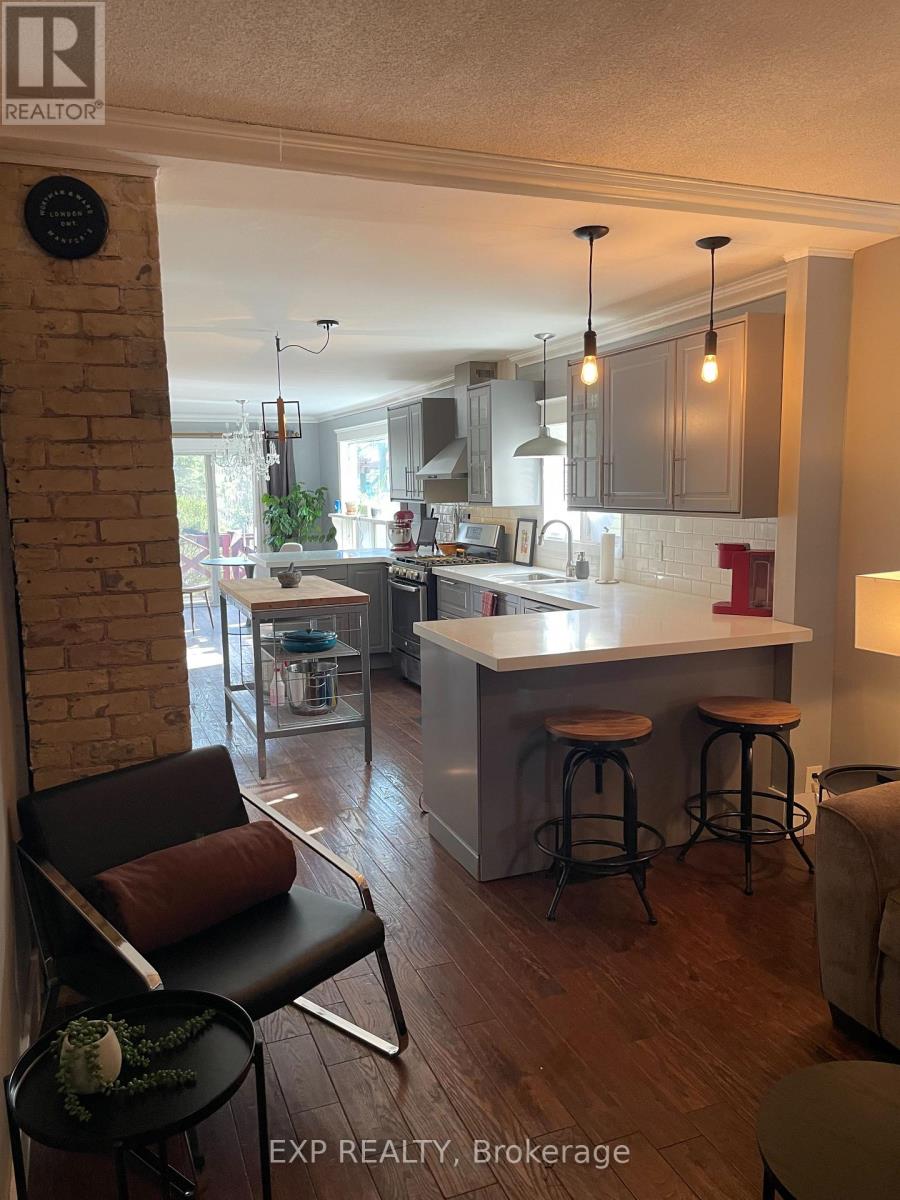 95 LANGARTH STREET E