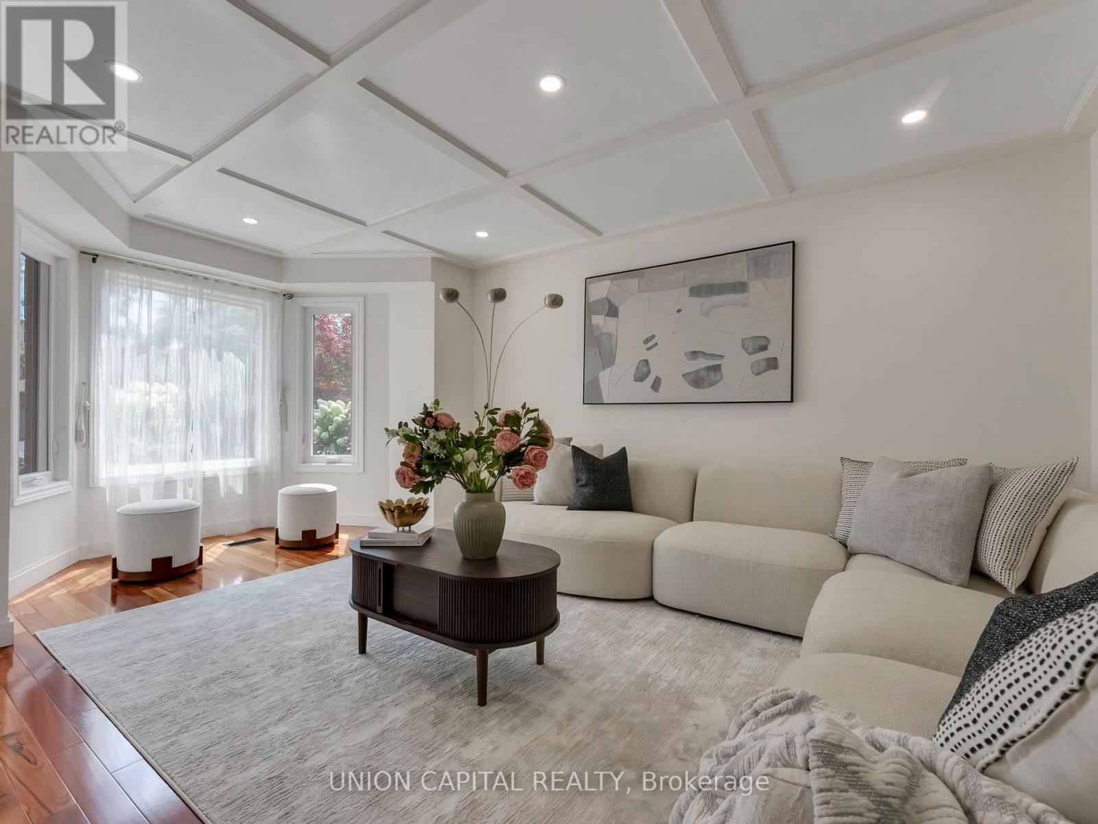 772 PEBBLE COURT