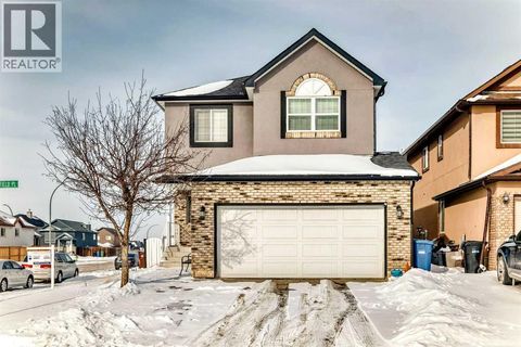 181 Saddlefield Place NE Calgary AB T3J4Z3