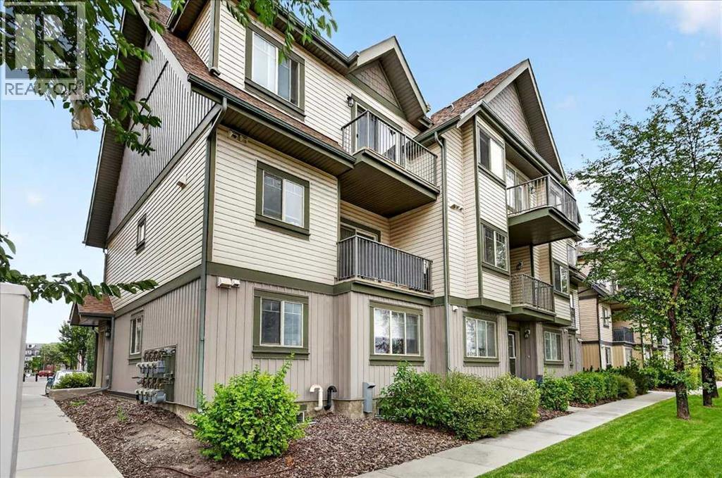 1016, 121 Copperpond Common SE