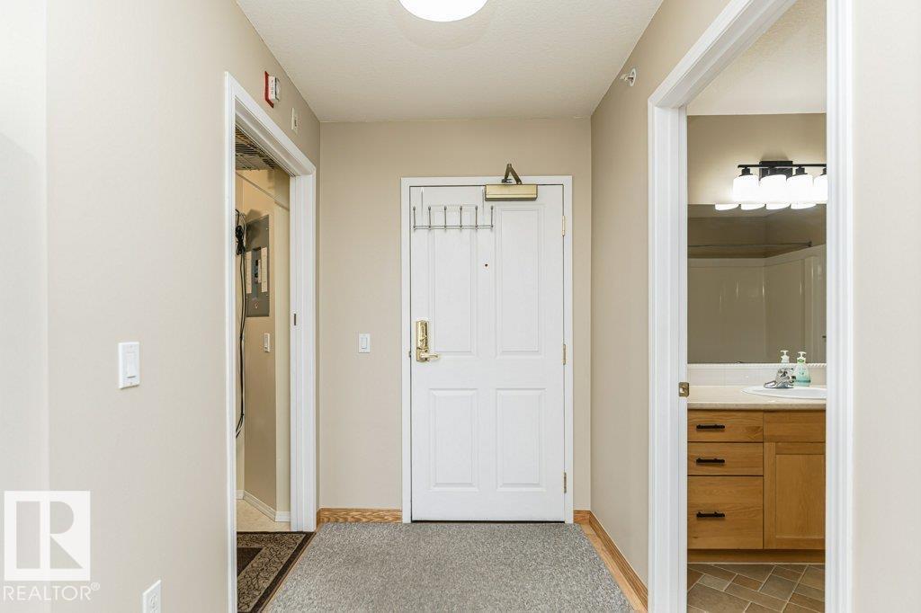 #416 78 MCKENNEY AV
