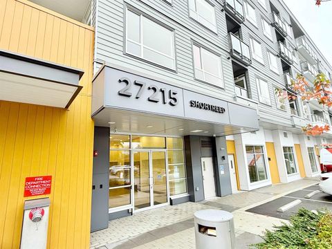 301 27215 ALDERGROVE TOWN CENTRE DRIVE Langley BC V4W0E3