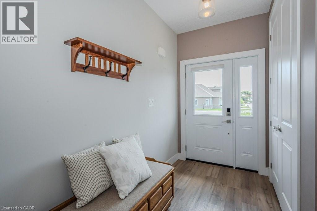 744 NELSON Street W Unit# 18