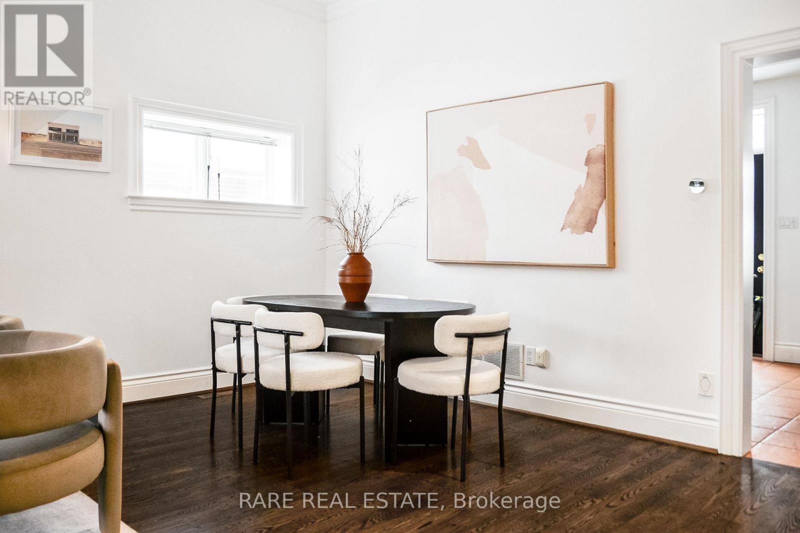 33 RED DEER AVENUE