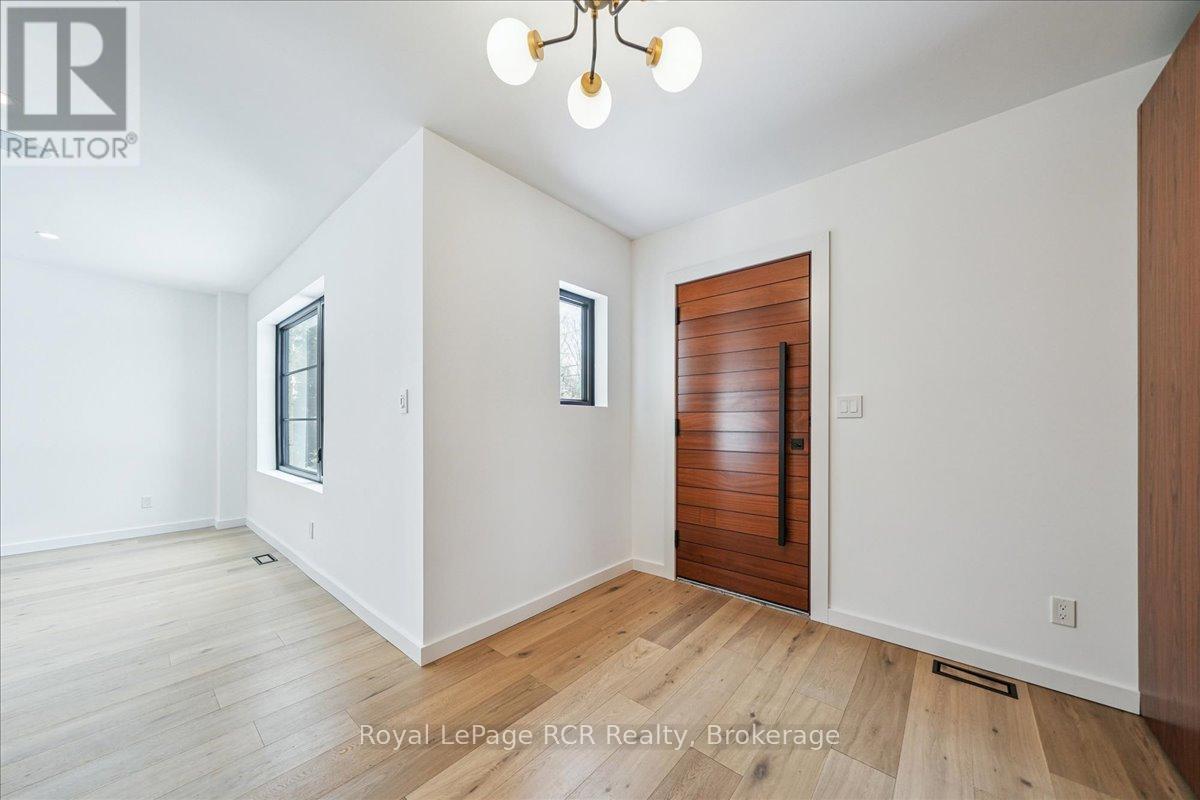 400 2ND AVENUE W