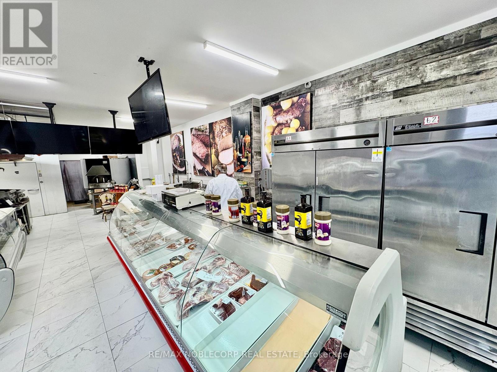 2992 LAKE SHORE BOULEVARD W