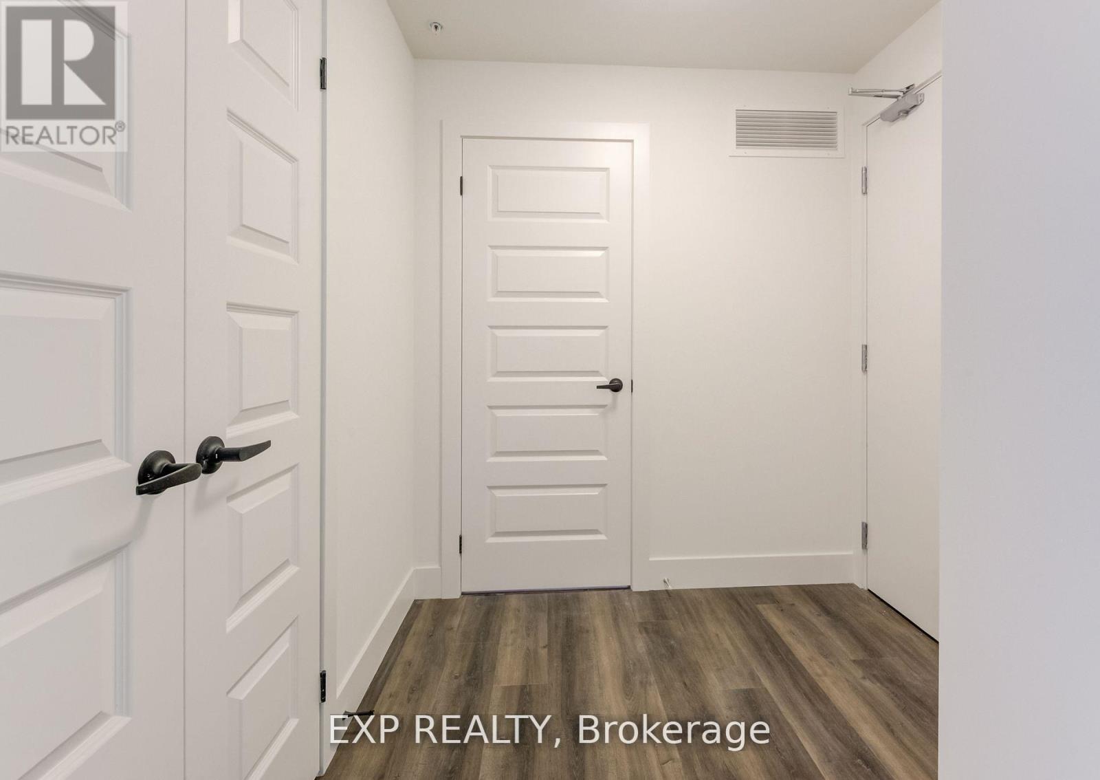 516 - 103 ROGER STREET