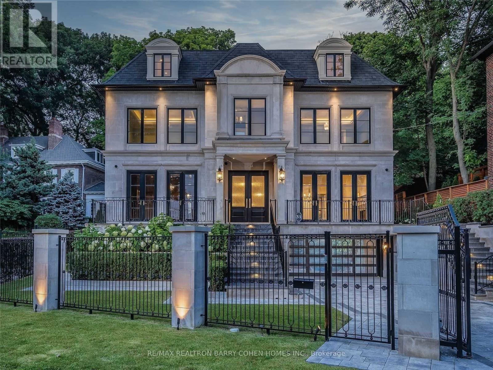 31 RUSSELL HILL ROAD