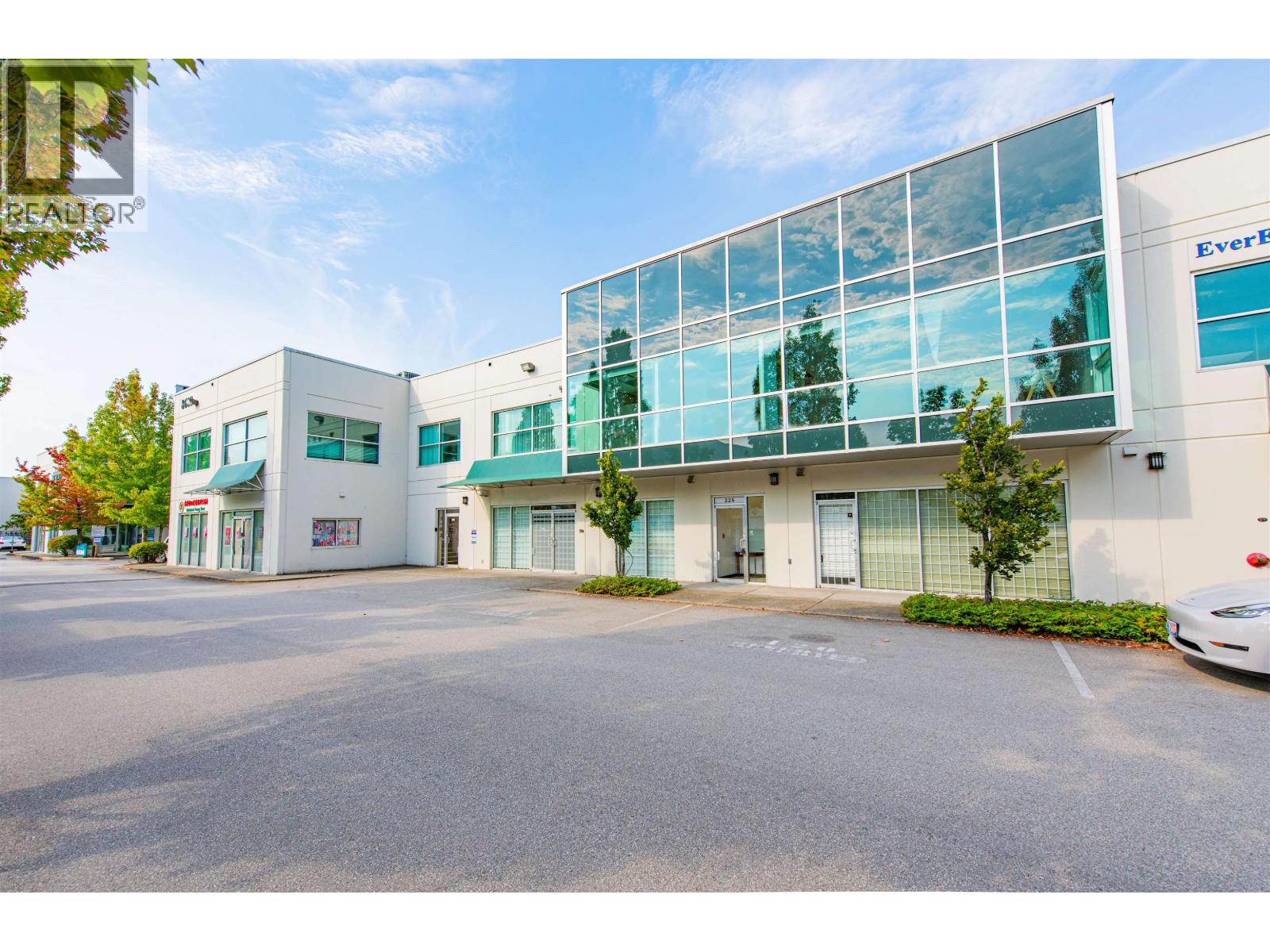 150 8600 CAMBIE ROAD