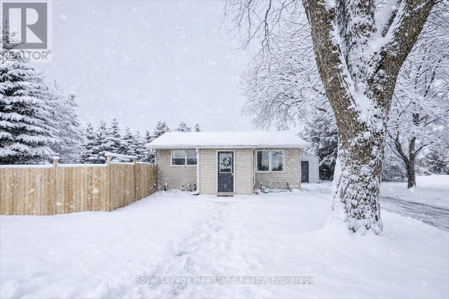 7637 WELLINGTON ROAD 7