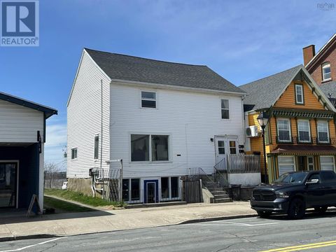 256 Main Street Yarmouth NS B5A1C9
